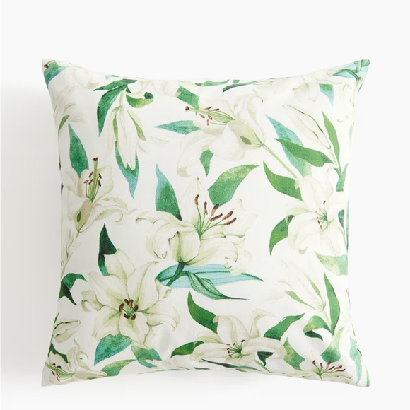 H&M Patterned Cushion Cover - Picture 1 of 4